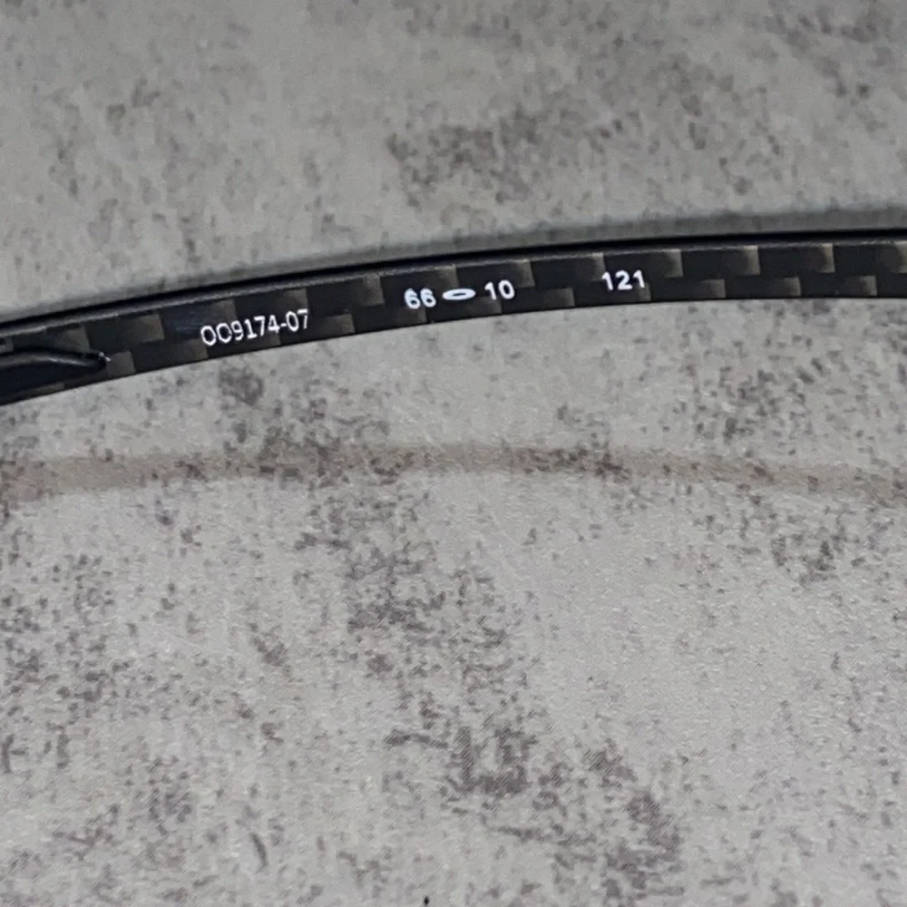 COPY - Oakley Carbon Blade